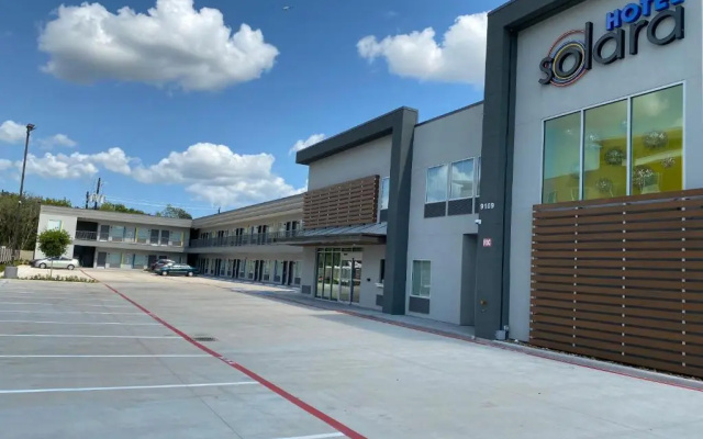Hotel Solara Hobby Airport