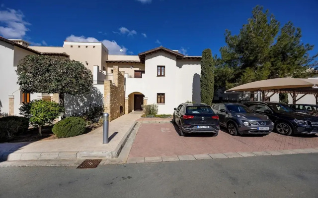 Zc02 Adjacent to Aphrodite Hills- Communal Pool, Garden