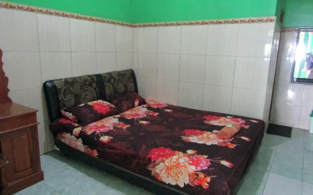 Losmen Kinasih Puncak And Gazebo Pandang By Zuzu