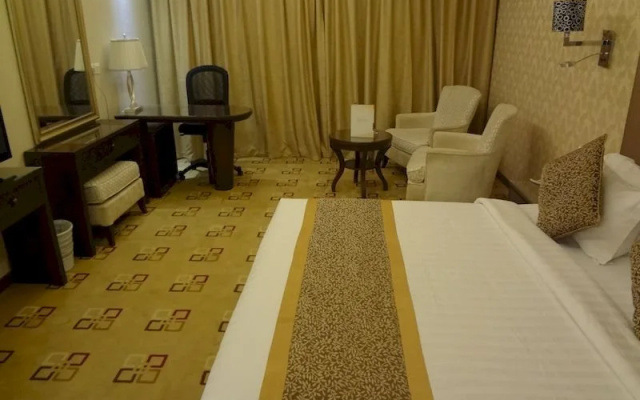 Sanam Hotel Suites