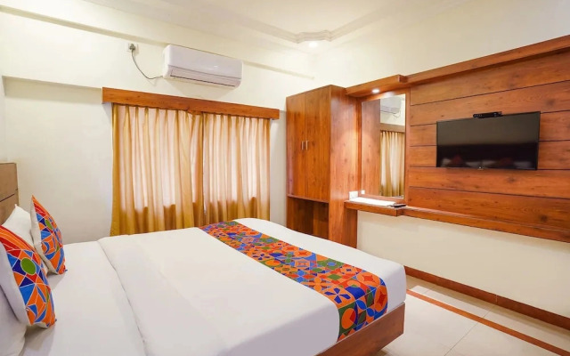Hotel Savi Inn