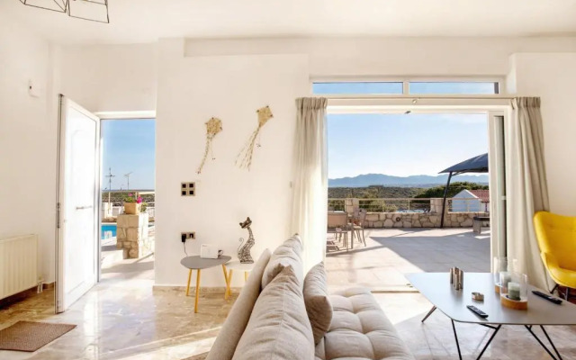 Vagioni Seaside Villa