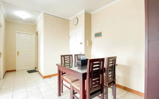 Spacious And Comfy 3Br At Puri Garden Apartment