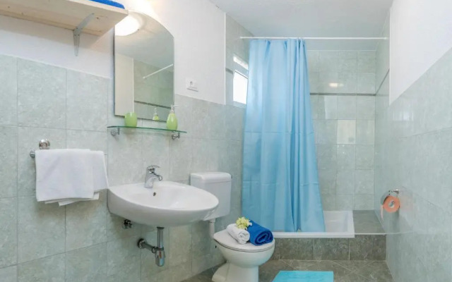 Beach Resort Apartments Bucina