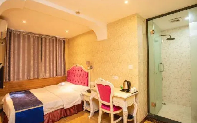 Xiangyun Hotel (Chongqing Library Metro Station Southwest Hospital Store)