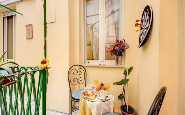 Hotel Giotto Flavia вид на фасад