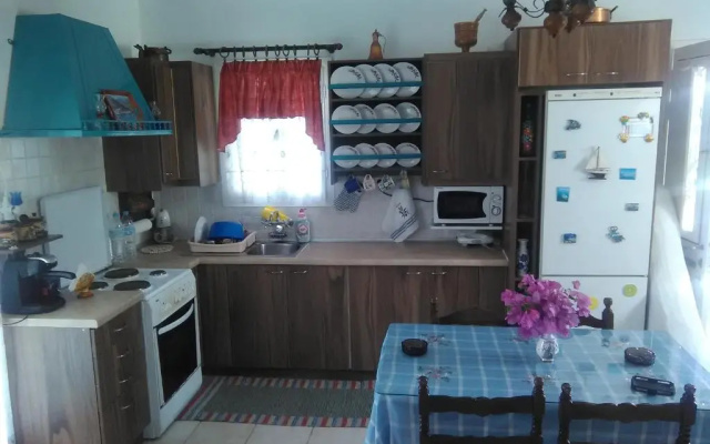 Traditional House Marivilla