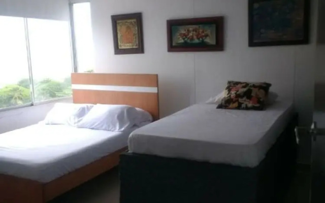 Apartment in Front of the Sea 519A