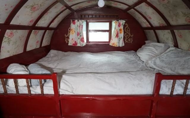 Jura @ Westcote Glamping