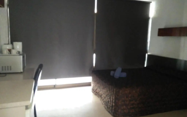 Overlander Hotel