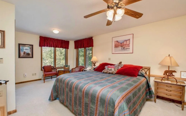 Griffin Family Vacation At Windcliff 4 Bedroom Home by RedAwning