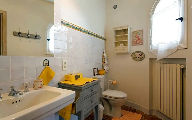 Mas Du Roc BedBreakfast