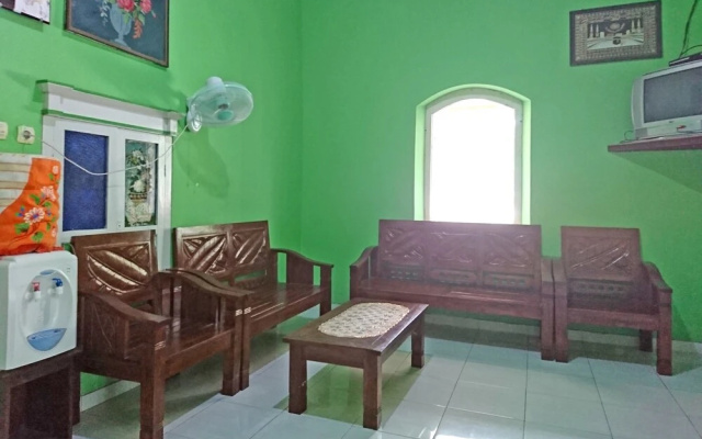 Oyo 2511 Karimun Indah Guest House
