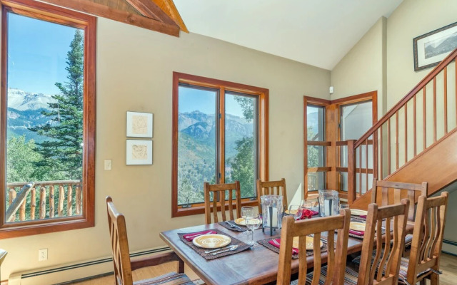 Crystal View by Exceptional Stays