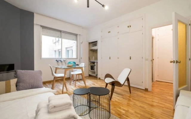 Lovely Modern 1Bed Apt in the city centre, nr metro