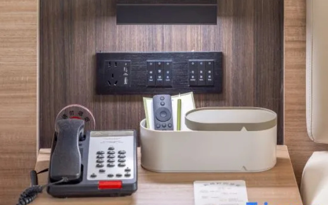 Days Inn Wyndham Guangzhou Baiyun International Airport T2 Terminal