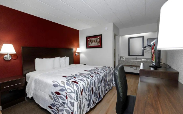 Red Roof Inn Cleveland - Medina
