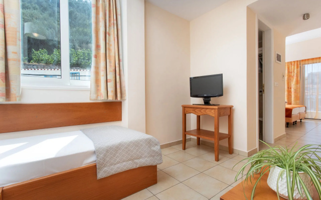 Pantheon City Hotel