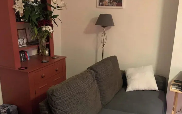 Edinburgh City Escape - Large 1 Bedroom Apartment