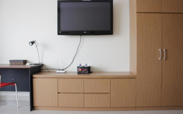 Compact Studio Room at Beverly Dago Apartment Near Itb