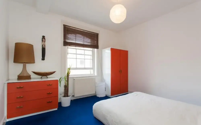 Large Shoreditch 2/dbl bed Loft apt