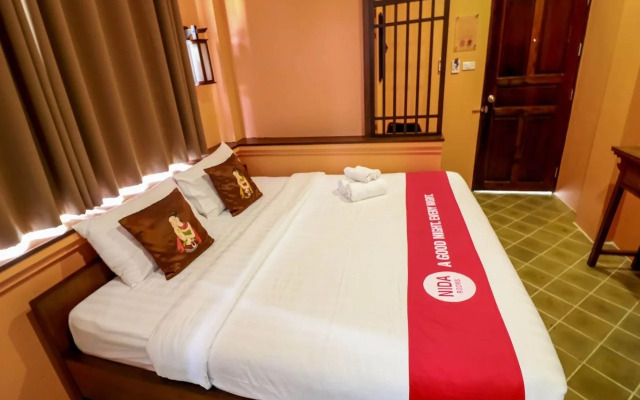 Nida Rooms Soi 2 Wat Phra Sing