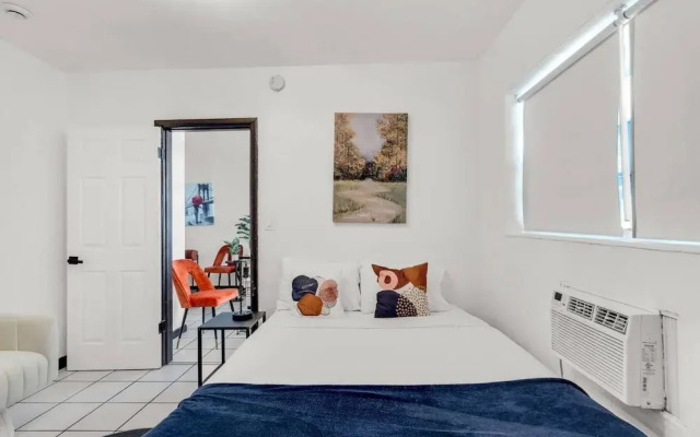 Relaxed Vibe Near Beach Parking Fast Wi-fi