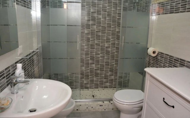 Exclusive House Center