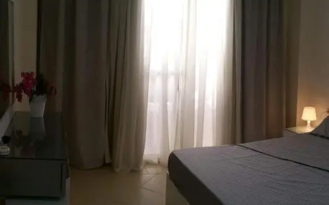 Sunny Lakes Resort Apartments - Adults Only