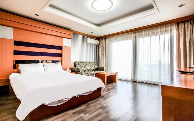Donghae Motel and Pension