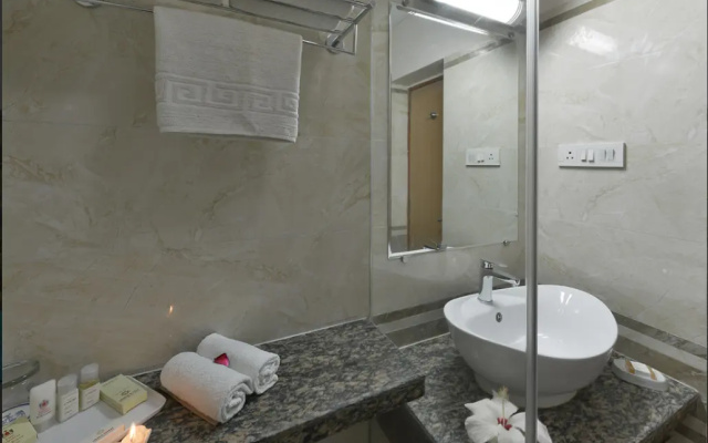 Cama Rajputana Club Resort