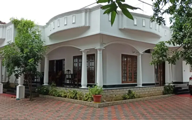 Vaiga Homes - Vembanadu Lakeview Retreat