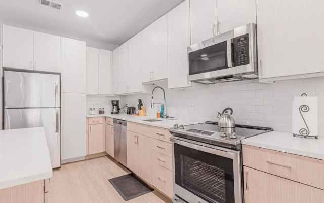 Luxury Living City Views DC