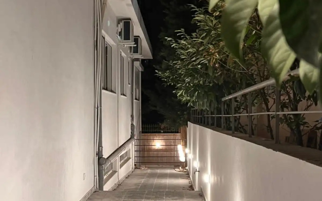Skiathou 12 Glyfada Residences