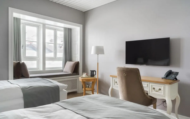 Отель Sigló by Keahotels