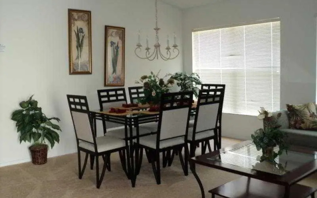 Hampton Lakes Homes