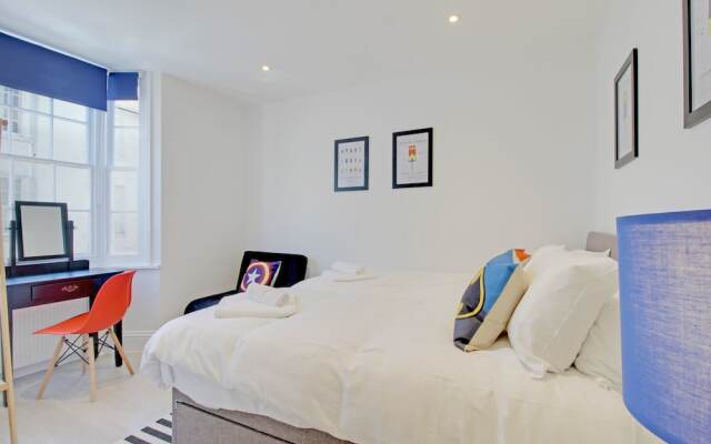 Отель Brighton Getaways - Brighton's BIG House комната для гостей