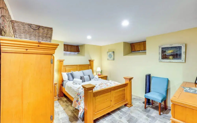 Walkable Poughkeepsie Apartment w/ Shared Yard!