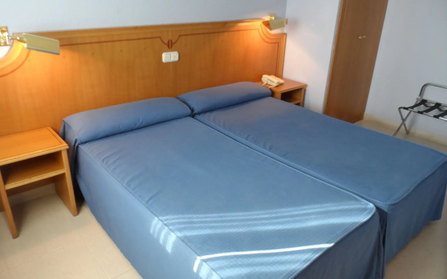 Hotel  Rey Arturo Burgos
