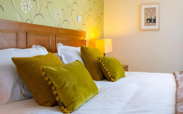 The Stratford Park Hotel & Golf Club