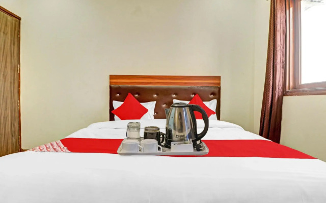 OYO 87988 Hotel Happy Moments