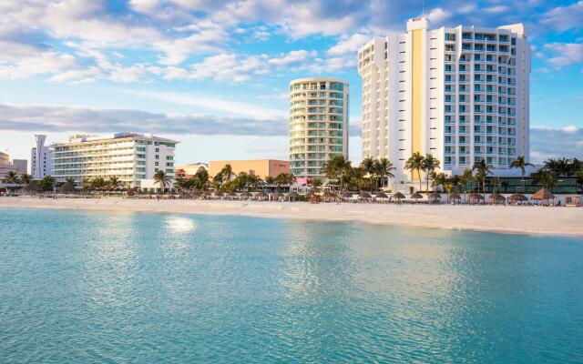 Отель Reflect Krystal Grand Cancun Канкун пляж