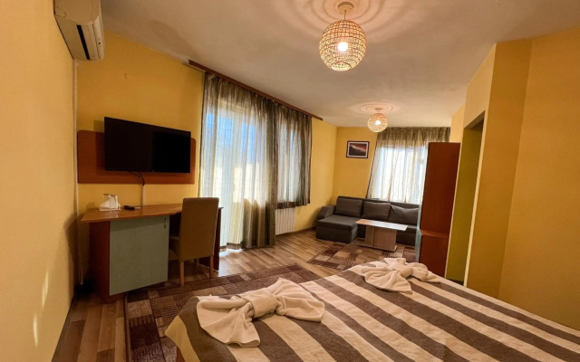 Hotel Alpha