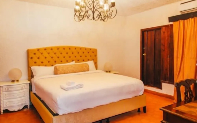 Real Colonial Hotel