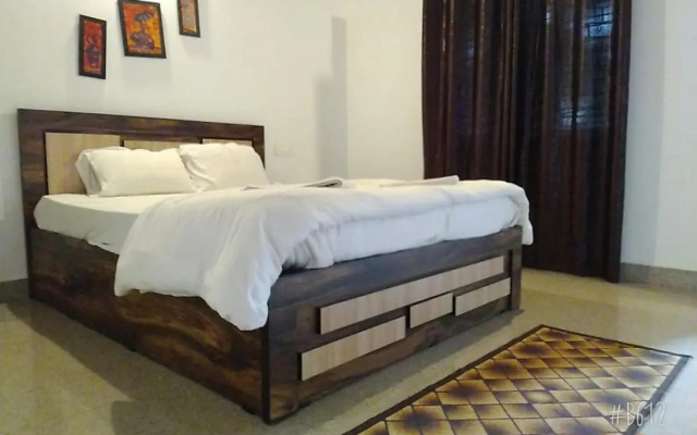Coconut Tree Resort