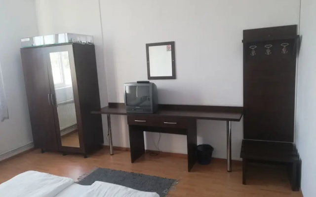 Hostel Valcea