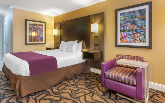 Best Western Plus Airport Plaza