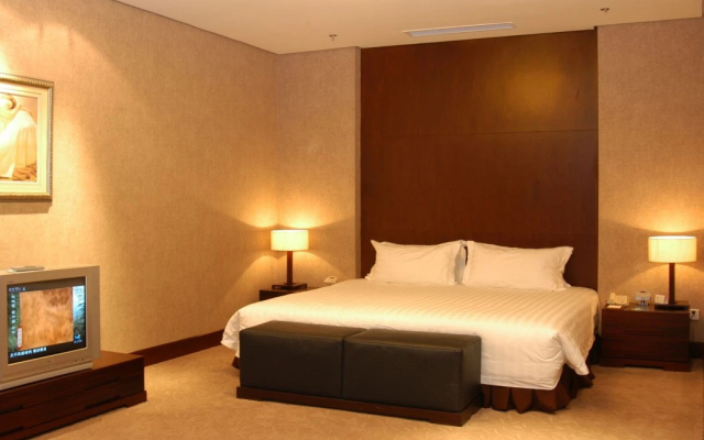 Elegance Hotel Tianjin