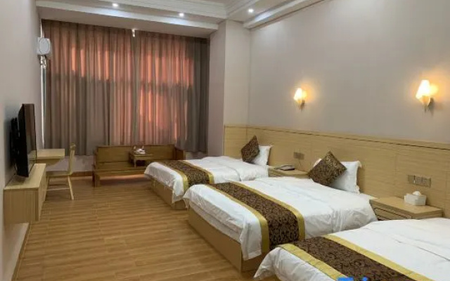 Ruili Xingyi Business Hotel