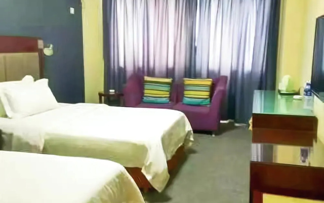 Zhongzhou Business Hotel (Luoyang Peony Park Shanghai Market Subway Station)(中州商务酒店(洛阳牡丹公园上海市场地铁站店))